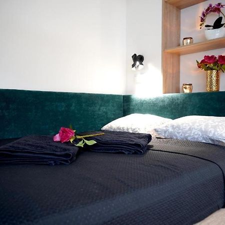 Relax Jacuzzi Apartment Krakow Dış mekan fotoğraf