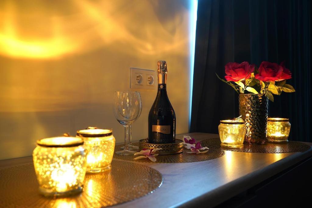 Relax Jacuzzi Apartment Krakow Dış mekan fotoğraf